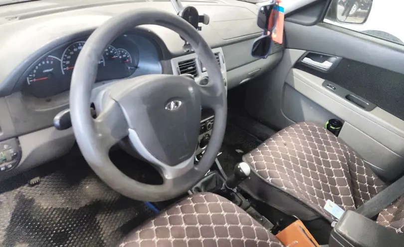LADA (ВАЗ) Priora 2013 года за 1 200 000 тг. в Астана фото 5