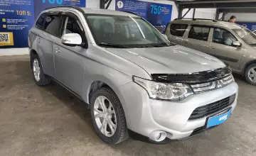 Mitsubishi Outlander 2013 года за 8 000 000 тг. в Астана фото 2
