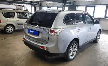 Mitsubishi Outlander 2013 года за 8 000 000 тг. в Астана фото 3