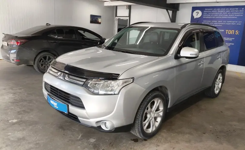 Mitsubishi Outlander 2013 года за 8 000 000 тг. в Астана