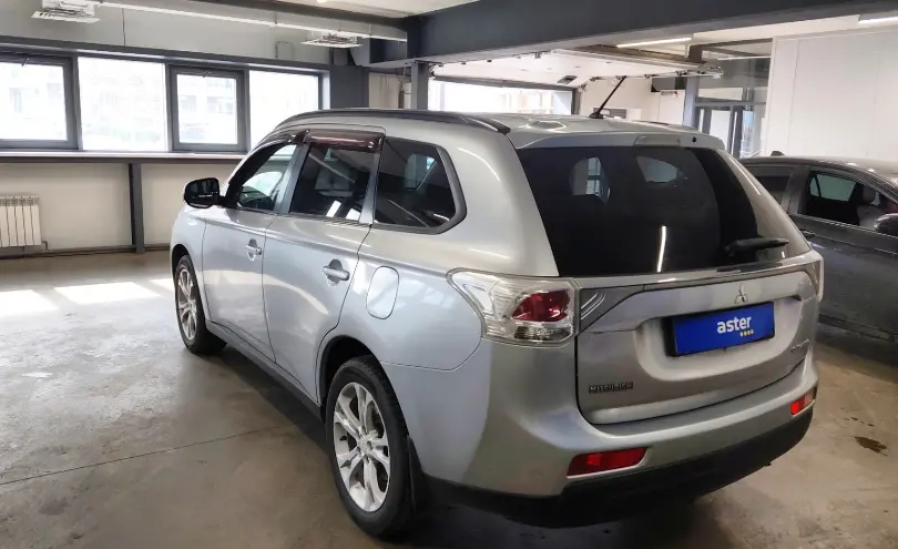 Mitsubishi Outlander 2013 года за 8 000 000 тг. в Астана фото 4