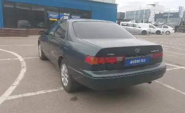 Toyota Camry 1998 года за 2 500 000 тг. в Алматы фото 4