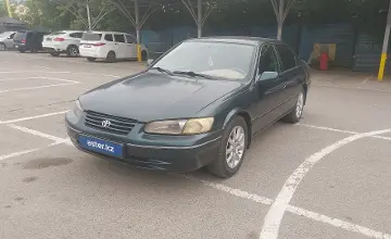 Toyota Camry 1998 года за 2 500 000 тг. в Алматы фото 1