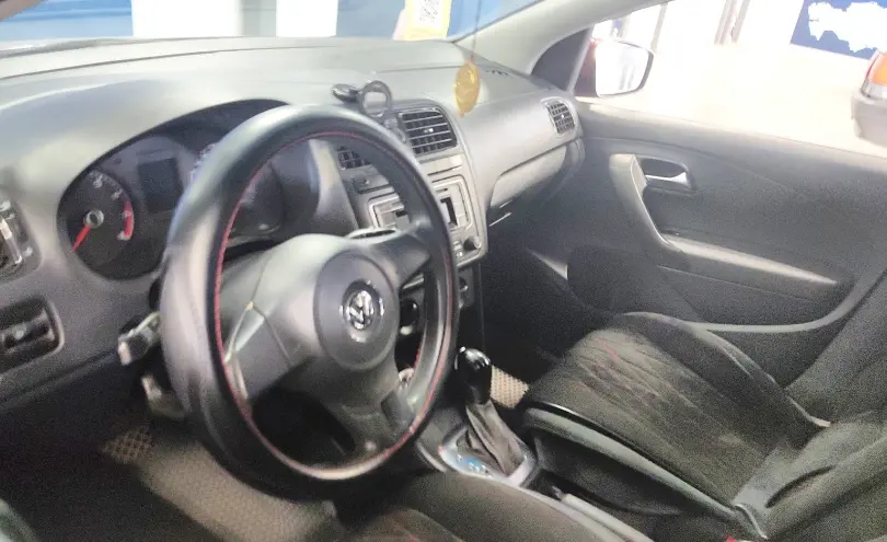 Volkswagen Polo 2015 года за 5 000 000 тг. в Астана фото 5