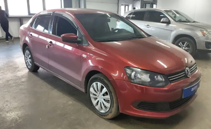 Volkswagen Polo 2015 года за 5 000 000 тг. в Астана фото 2