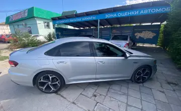 Volkswagen Passat 2020 года за 7 800 000 тг. в Талдыкорган фото 4
