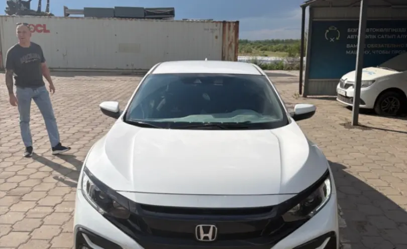 Honda Civic 2021 года за 11 500 000 тг. в Караганда фото 2