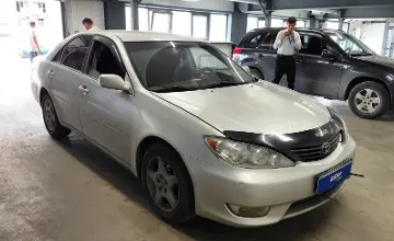 Toyota Camry 2005 года за 3 300 000 тг. в Астана фото 2