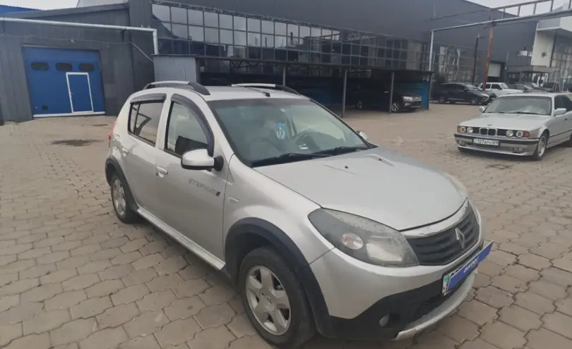 Renault Sandero 2014 года за 3 500 000 тг. в Караганда фото 3