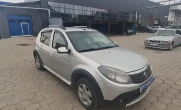 Renault Sandero 2014 года за 3 500 000 тг. в Караганда фото 3