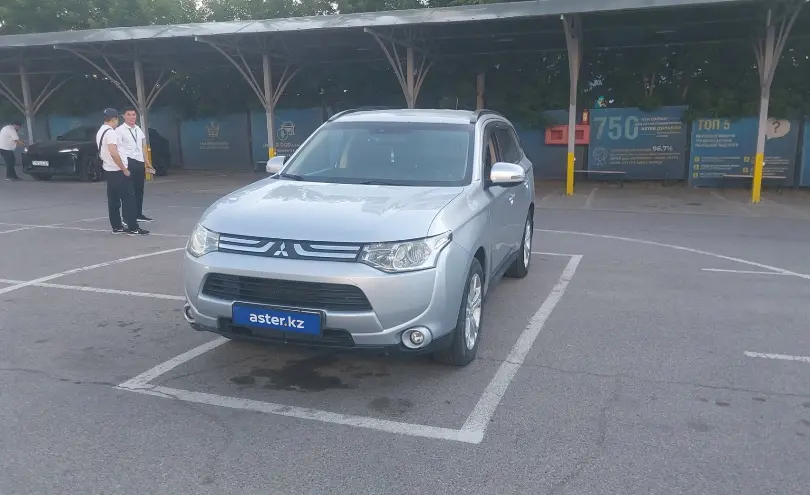 Mitsubishi Outlander 2013 года за 7 000 000 тг. в Алматы