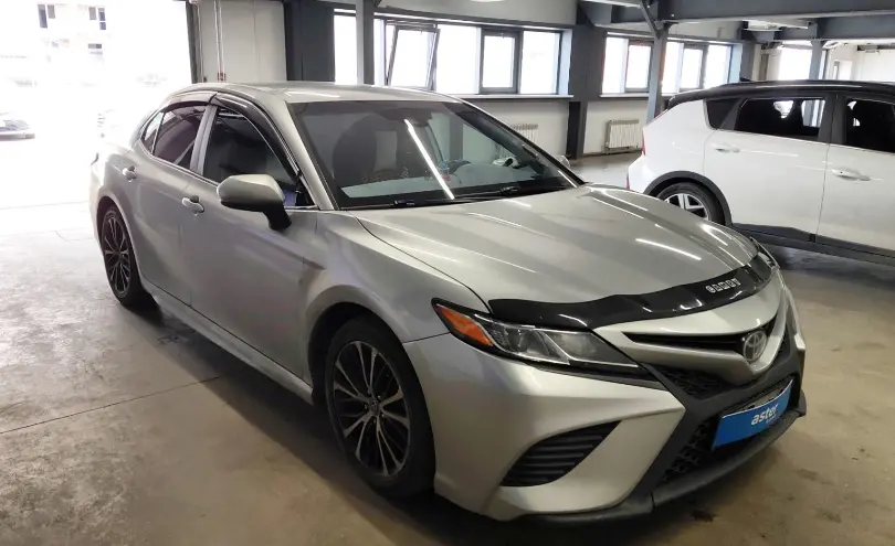 Toyota Camry 2020 года за 11 000 000 тг. в Астана фото 2
