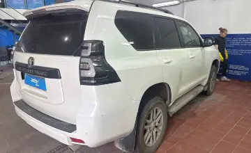 Toyota Land Cruiser Prado 2023 года за 30 000 000 тг. в Астана