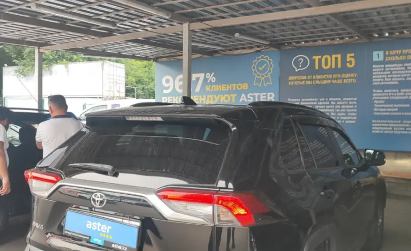Toyota RAV4 2021 года за 13 000 000 тг. в Алматы фото 5
