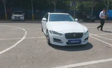 Jaguar XE 2018 года за 14 000 000 тг. в Алматы фото 2