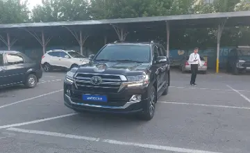 Toyota Land Cruiser 2018 года за 38 000 000 тг. в Алматы фото 1