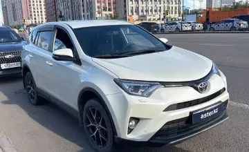 Toyota RAV4 2017 года за 9 000 000 тг. в Астана фото 3