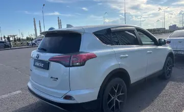 Toyota RAV4 2017 года за 9 000 000 тг. в Астана