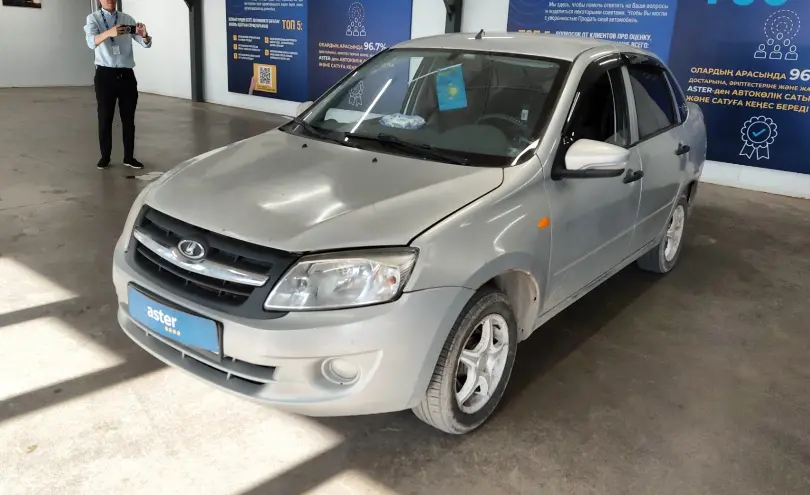LADA (ВАЗ) Granta 2013 года за 1 600 000 тг. в Астана