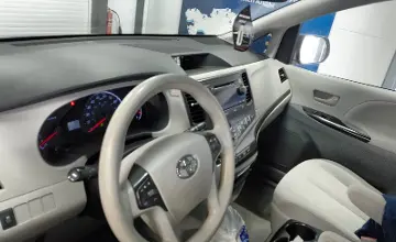 Toyota Sienna 2014 года за 12 500 000 тг. в Астана фото 5