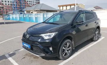 Toyota RAV4 2017 года за 11 000 000 тг. в Шымкент фото 1