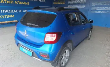 Renault Sandero 2015 года за 3 000 000 тг. в Алматы
