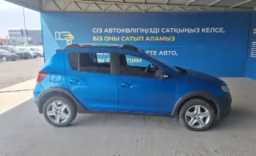Renault Sandero 2015 года за 3 000 000 тг. в Алматы фото 4