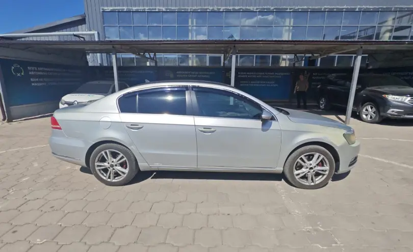Volkswagen Passat 2011 года за 4 500 000 тг. в Караганда фото 4