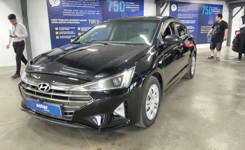 Hyundai Elantra 2019 года за 7 200 000 тг. в Астана