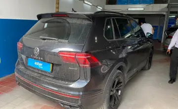 Volkswagen Tiguan 2021 года за 16 000 000 тг. в Астана