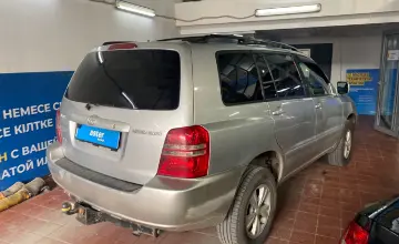 Toyota Highlander 2001 года за 6 000 000 тг. в Астана