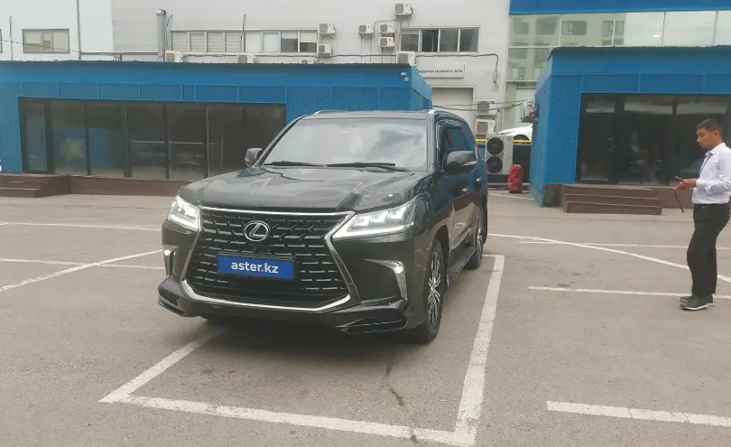 Lexus LX 2016 года за 36 000 000 тг. в Алматы