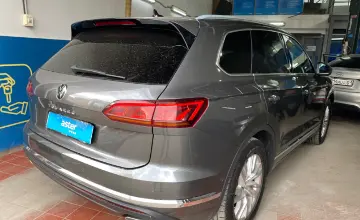 Volkswagen Touareg 2022 года за 28 000 000 тг. в Астана