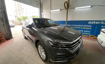 Volkswagen Touareg 2022 года за 28 000 000 тг. в Астана фото 3