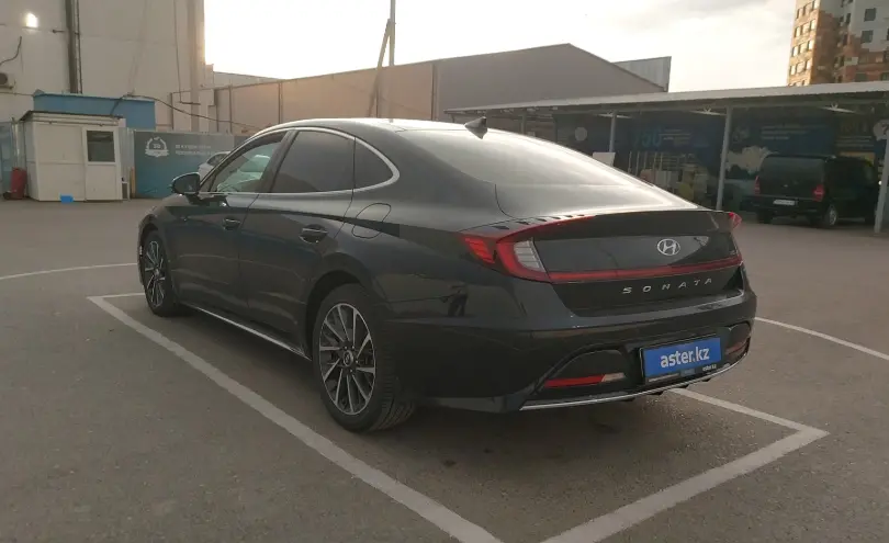 Hyundai Sonata 2020 года за 12 000 000 тг. в Шымкент фото 4