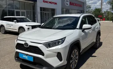 Toyota RAV4 2021 года за 13 500 000 тг. в Актобе фото 1