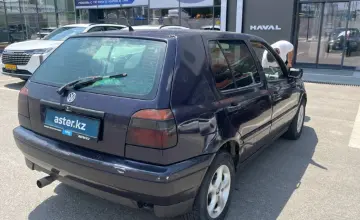 Volkswagen Golf 1996 года за 700 000 тг. в Шымкент