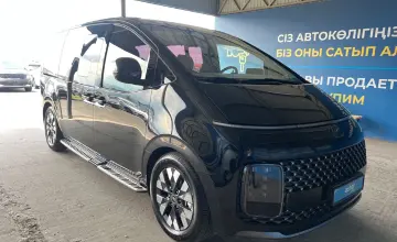 Hyundai Staria 2022 года за 21 000 000 тг. в Алматы фото 3