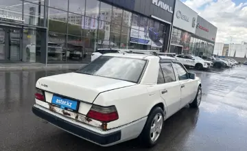Mercedes-Benz W124 1990 года за 1 000 000 тг. в Шымкент