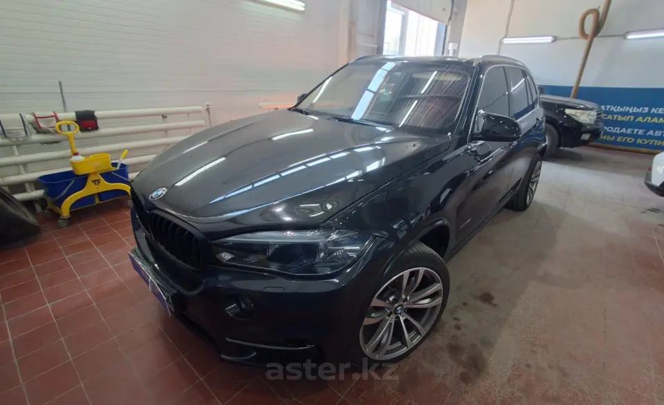 BMW X5 2017 года за 18 000 000 тг. в Астана