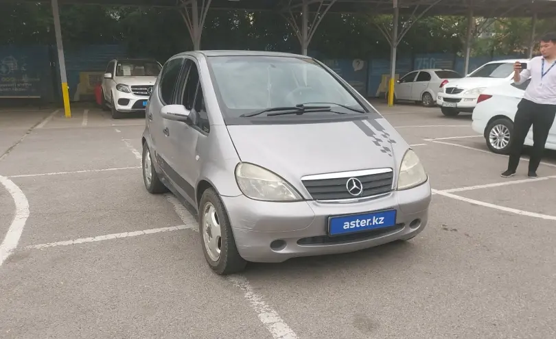 Mercedes-Benz A-Класс 2000 года за 1 200 000 тг. в Алматы фото 2