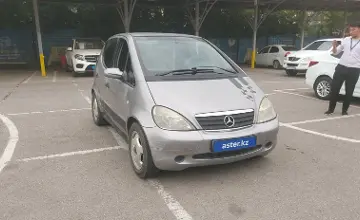 Mercedes-Benz A-Класс 2000 года за 1 200 000 тг. в Алматы фото 2