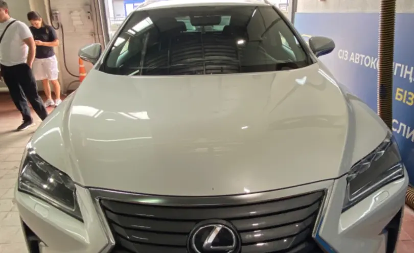 Lexus RX 2018 года за 18 000 000 тг. в Астана фото 2