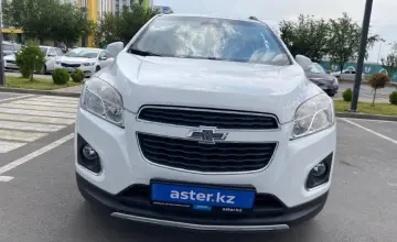 Chevrolet Tracker 2015 года за 6 000 000 тг. в Шымкент фото 2