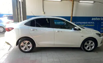 Chevrolet Onix 2023 года за 5 300 000 тг. в Астана фото 4