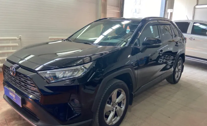 Toyota RAV4 2019 года за 12 500 000 тг. в Астана