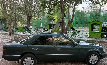 Mercedes-Benz E-Класс 1995 года за 1 700 000 тг. в Астана фото 2