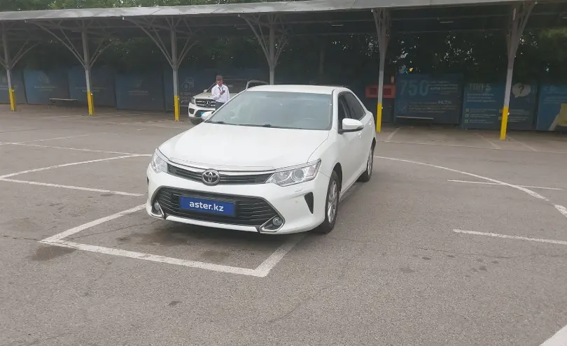 Toyota Camry 2016 года за 8 000 000 тг. в Алматы