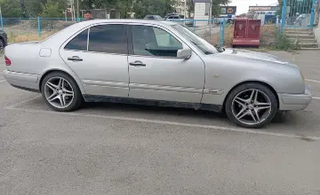 Mercedes-Benz E-Класс 1998 года за 2 800 000 тг. в Тараз фото 4
