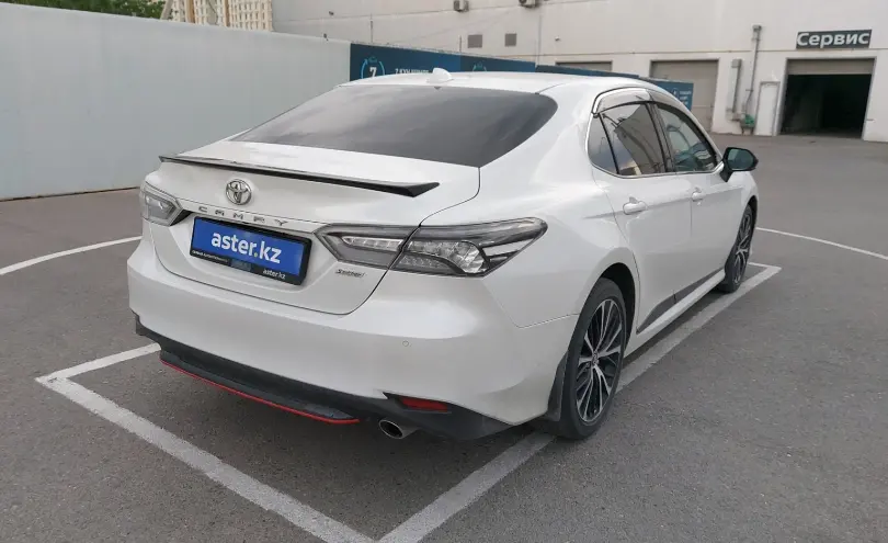 Toyota Camry 2020 года за 13 000 000 тг. в Шымкент фото 3